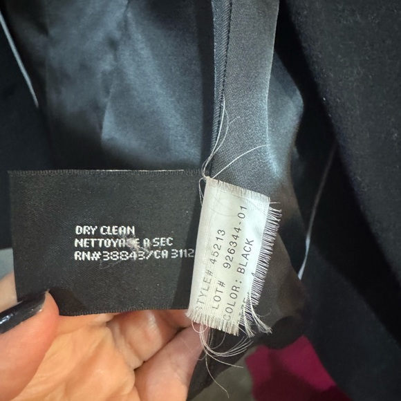 DKNY Women's Elegant Black Peacoat - Picture 5 of 6